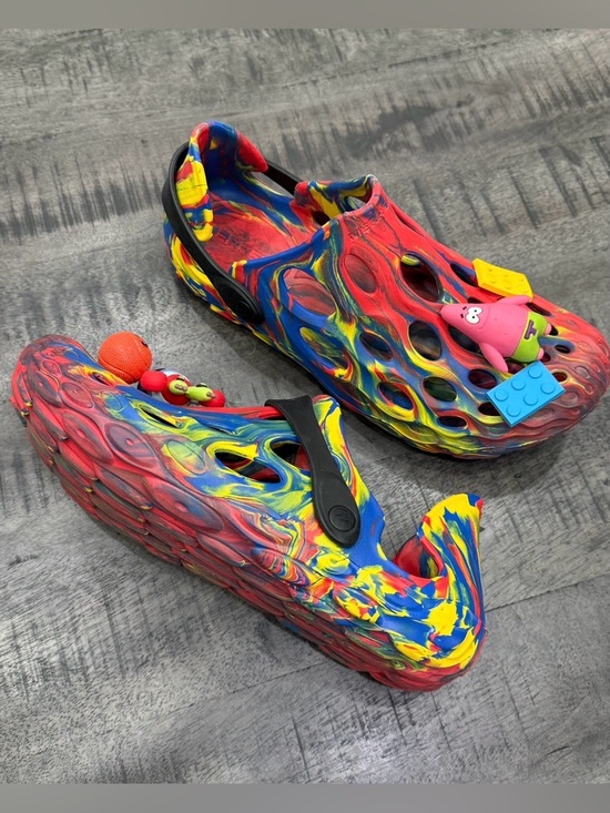 Merrell Multicolor Red Blue Yellow Slip-On Sandals with Charm Accents